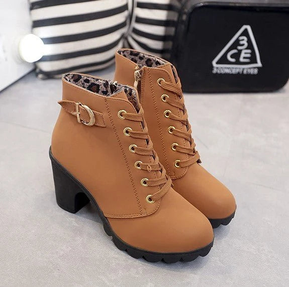 Ava - Schnürstiefeletten zum Aufpeppen deines Herbst-Outfits 3