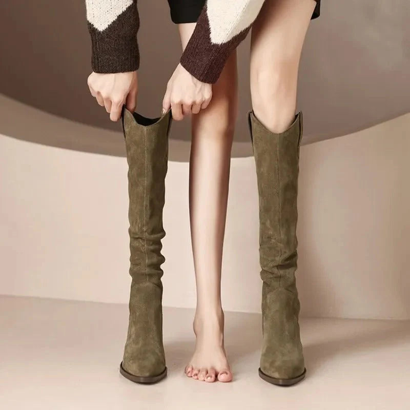 Drune - Vintage-Stiefel aus Wildleder mit Rüschen 2