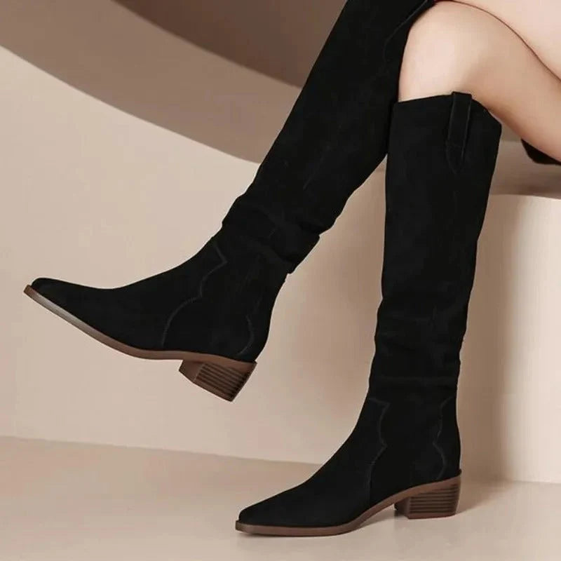 Drune - Vintage-Stiefel aus Wildleder mit Rüschen 4