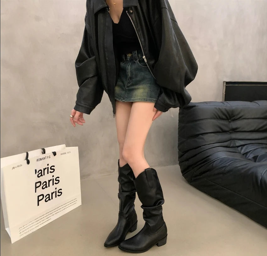 Drune - Vintage-Stiefel aus Wildleder mit Rüschen 7