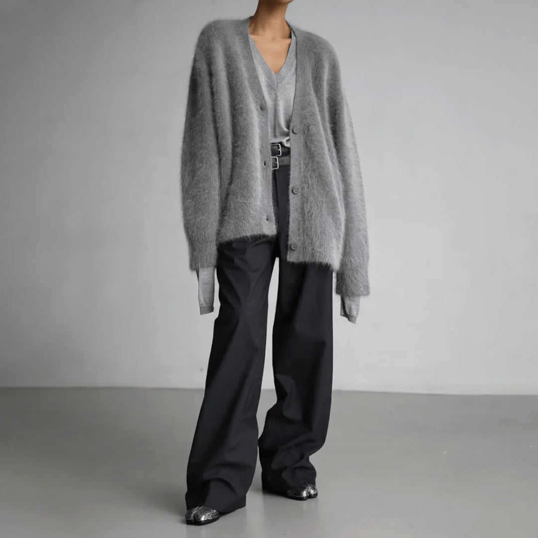 Edith | Damen Trendige Flauschige Strickjacke mit Knopfleiste 3