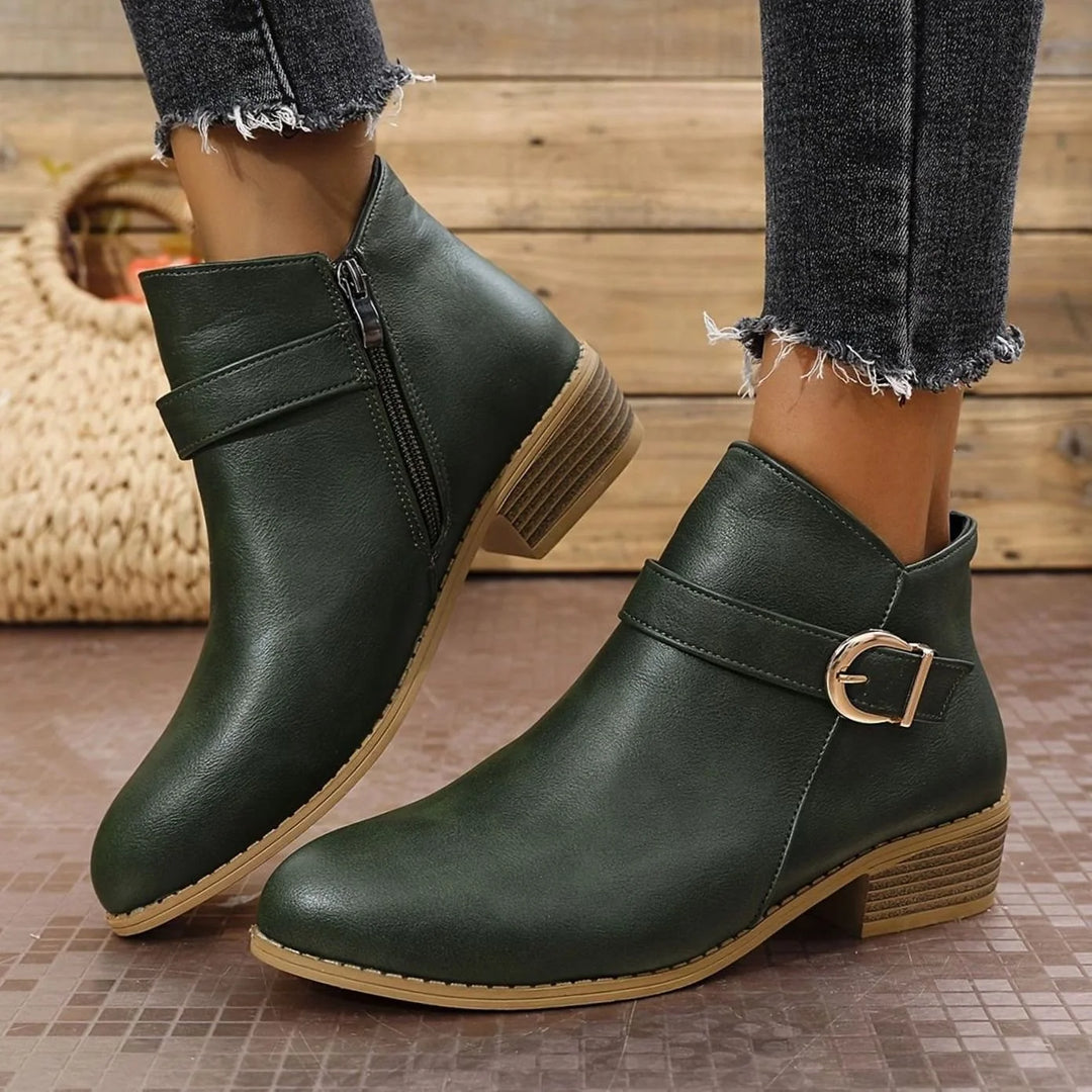 Frieda | Damen Stiefeletten mit Blockabsatz Schnallendetail Seitenreißverschluss 10