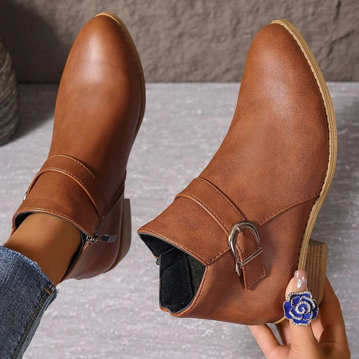 Frieda | Damen Stiefeletten mit Blockabsatz Schnallendetail Seitenreißverschluss 5