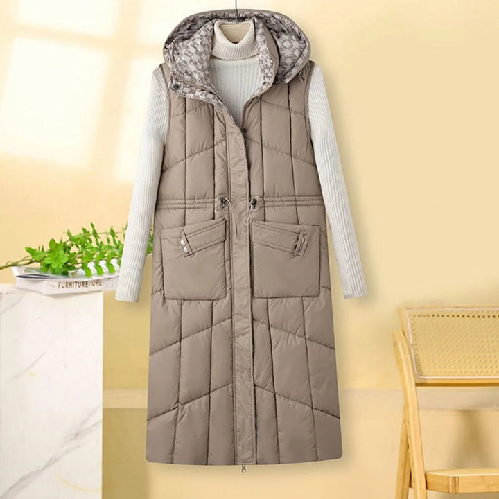 Greta | Damen Langer Stepp-Bodywarmer mit Kapuze und Multifunktionstaschen 1