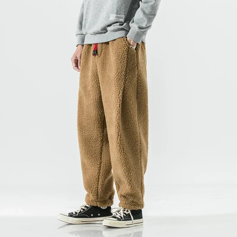 Herren-Sweatpants mit Kordelzug und Taschen 0