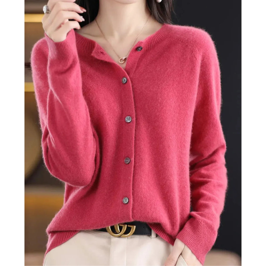 Katharina | Damen Strickjacke mit klassischer Knopfleiste 0