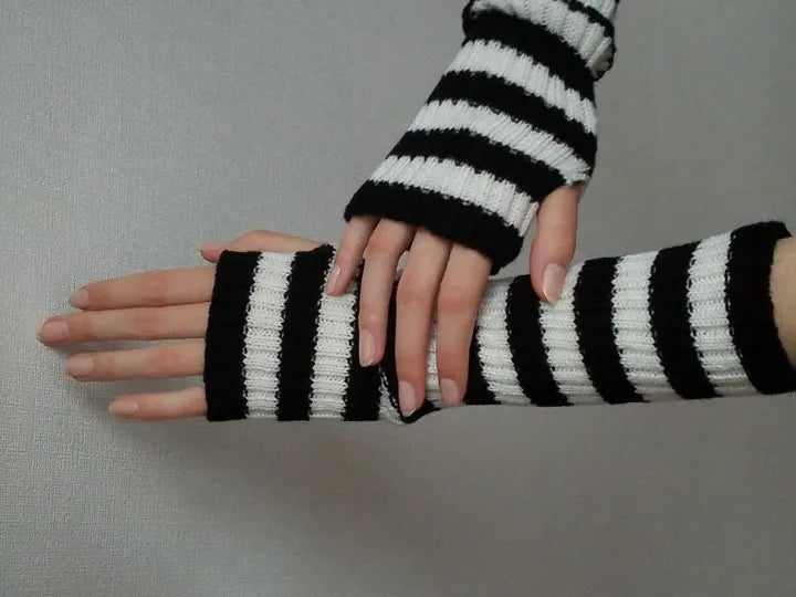 Lange fingerlose Strickhandschuhe (30 cm) 4