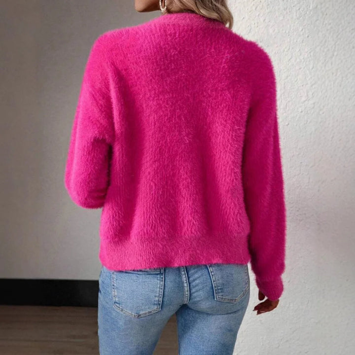Marie | Damen Flauschiger V-Ausschnitt Strickjacke Cardigan mit Knopfleiste 5