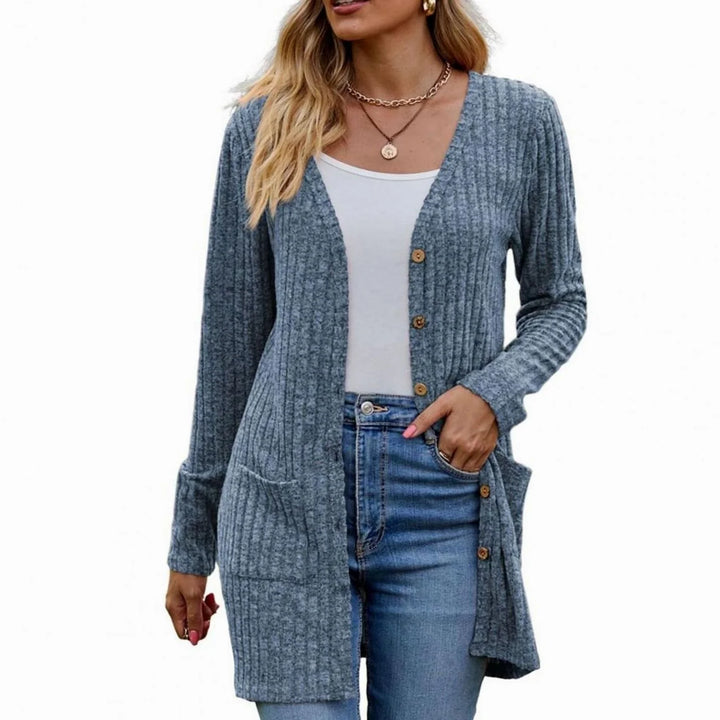 Marie | Damen Strickjacke mit Rippstruktur aufgesetzten Taschen und Knopfleiste 0