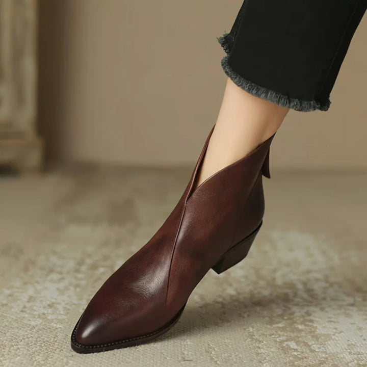 Sophie | Damen Stiefeletten mit spitzer Zehenpartie niedrigem Blockabsatz Reißverschluss 6